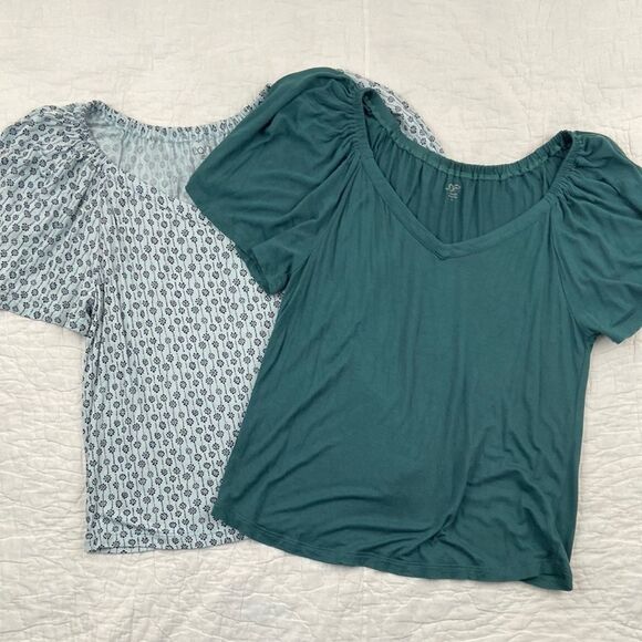 2 Loft Teal and Floral V-Neck Women's Top size Small - Picture 1 of 8